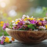 Fleurs colorées prêtes à être utilisées en cuisine